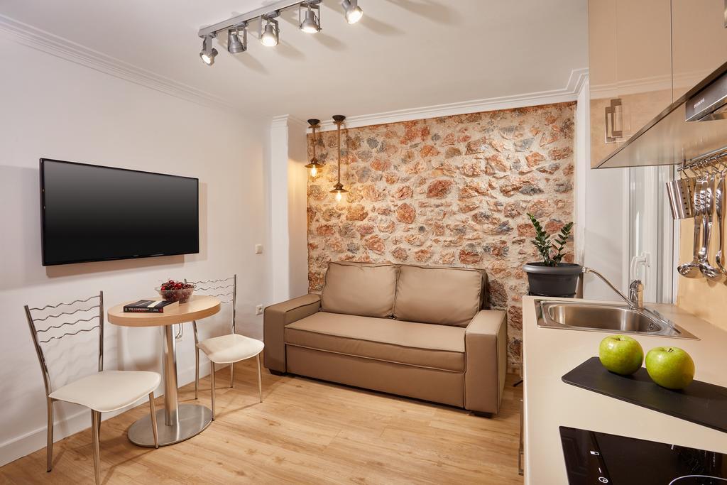Warm Stone House Appartement Athene Buitenkant foto